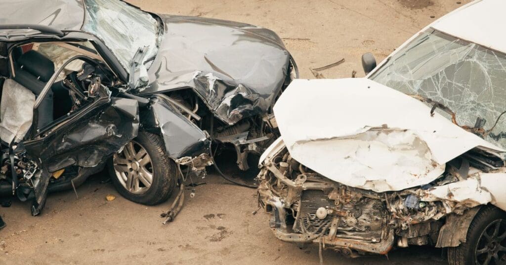 A digital 3D reconstruction of a car accident scene using LiDAR technology to show impact angles and vehicle positioning.